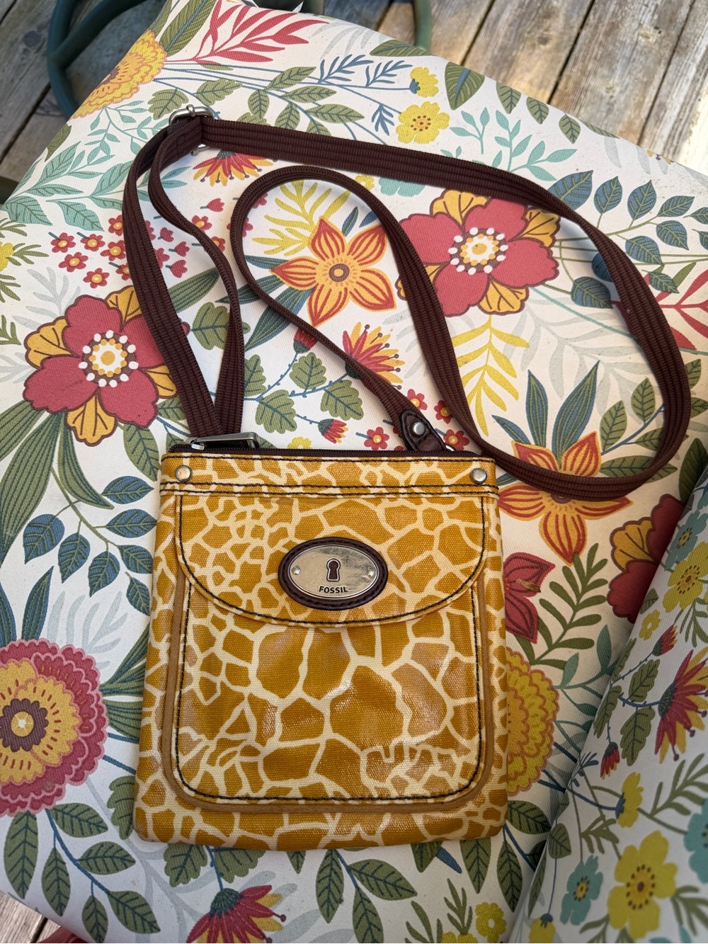 Fossil Mustard Yellow Giraffe-Print Crossbody with Brown Strap - Picture 1 of 7